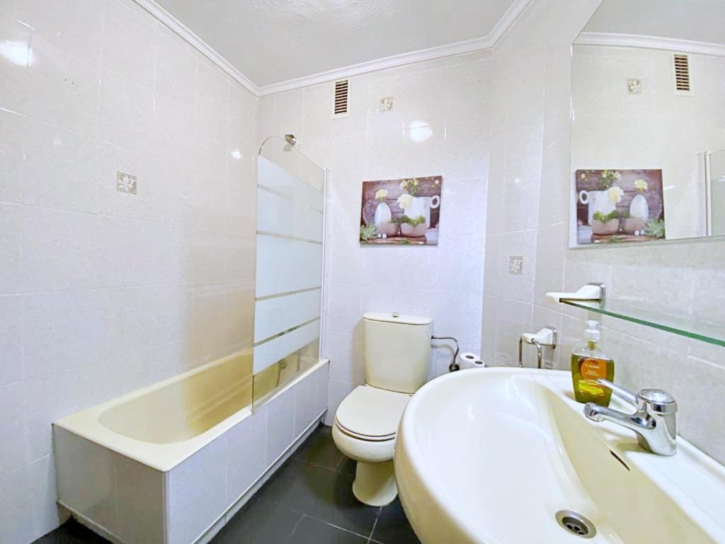 Apartamentos Milan 1 Wifi Y Parking Gratuito Oviedo Exteriér fotografie