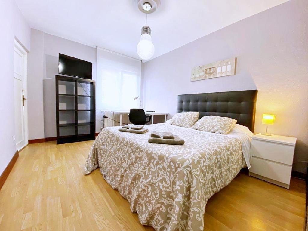 Apartamentos Milan 1 Wifi Y Parking Gratuito Oviedo Exteriér fotografie